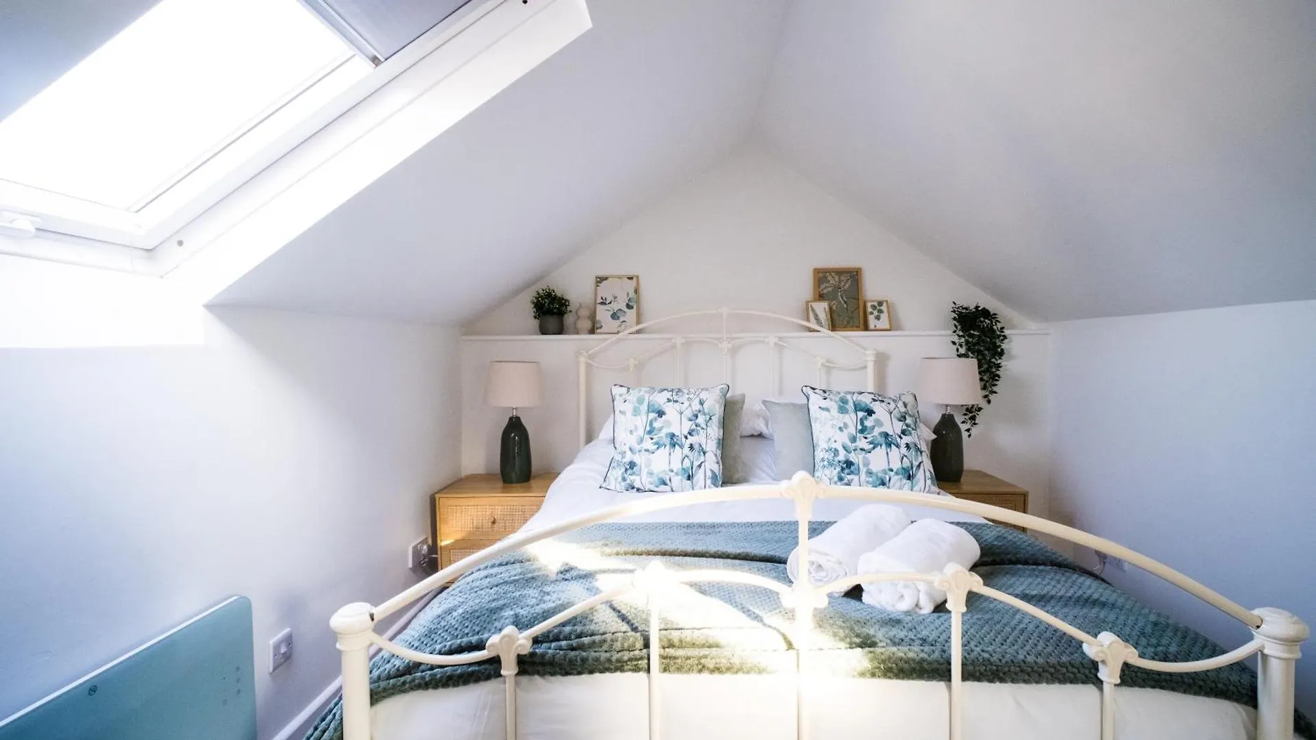 Gloucester Apartments X 3 Free Parking & Short Walk To The University & Hospital