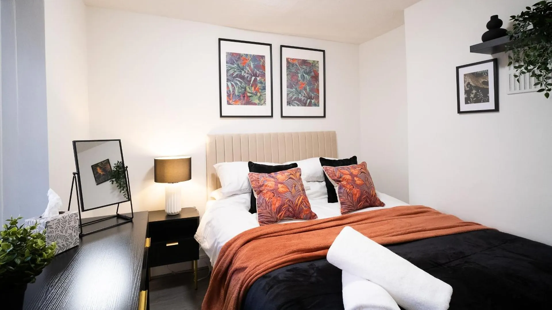 Gloucester Apartments X 3 Free Parking & Short Walk To The University & Hospital